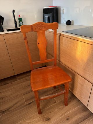 Conjunto 4 sillas de madera