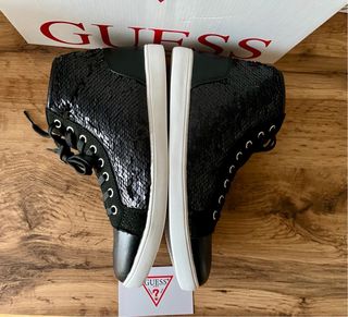 Zapatillas Guess Negras Nuevas