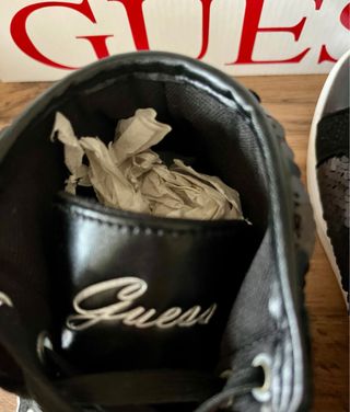 Zapatillas Guess Negras Nuevas