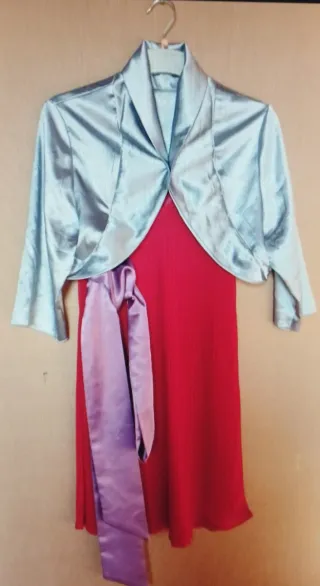 Vestido rojo de fiesta, regalo otro vestido
