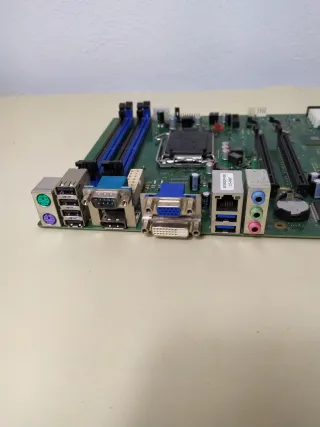 Placa Base Fujitsu D3221-A12 GS2 LGA 1150 DDR3 16p