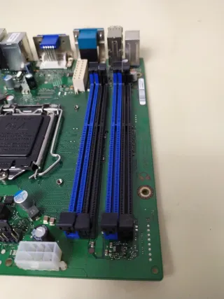 Placa Base Fujitsu D3221-A12 GS2 LGA 1150 DDR3 16p