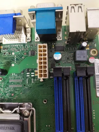 Placa Base Fujitsu D3221-A12 GS2 LGA 1150 DDR3 16p