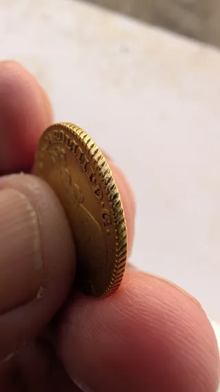 Dos escudos de carlo 4 de oro de 18 0 21 no lo ten