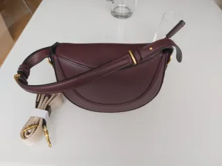 Bolso burdeos Zara sin estrenar