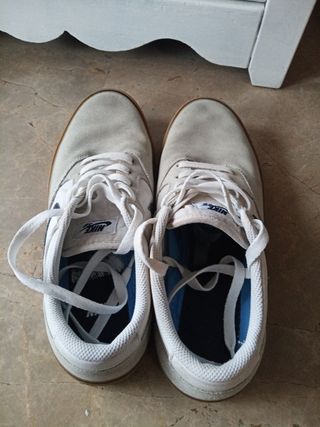 Zapatillas Nike SB Blancas y Azules talla 42