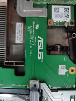 Portátil Asus i5 GeForce 920mx para piezas