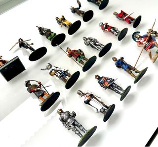 Collezione di 18 Soldatini di Piombo di Guerrieri