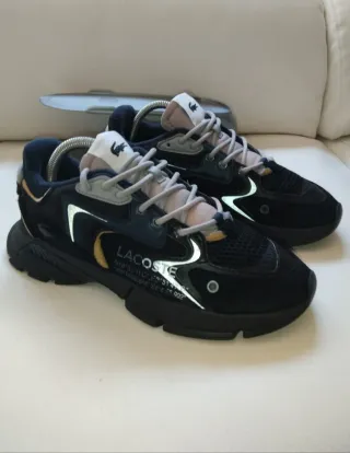 Lacoste L003 Zapatillas Negras y Doradas