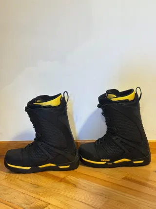 Kit Splitboard Jones + Botas + Fijaciones + Pieles