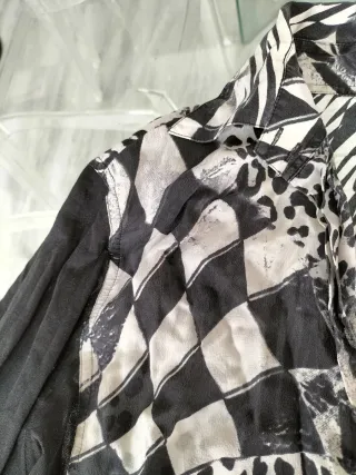 Blusa Trovels Seda Estampada