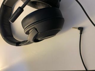 Cascos Razer Negros con Micrófono