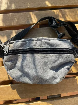 Riñonera Eastpak Gris