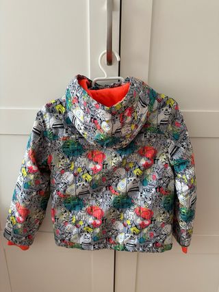 Abrigo infantil estampado 6/7 años