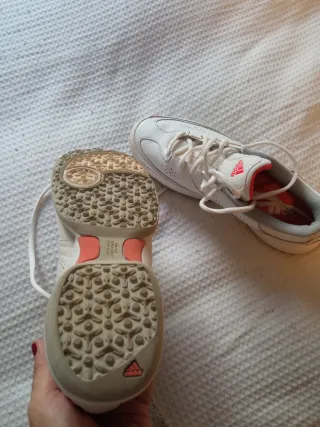 Zapatillas Adidas Padel Blancas y Rosas