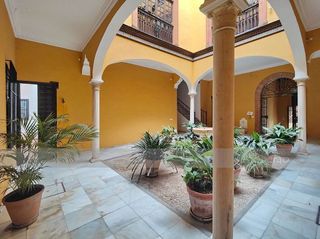 Piso en alquiler en San Bartolomé - Judería en Sevilla