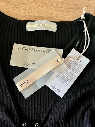 Jersey Guess Negro Talla L