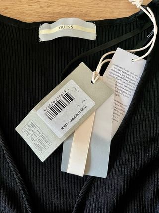 Jersey Guess Negro Talla L