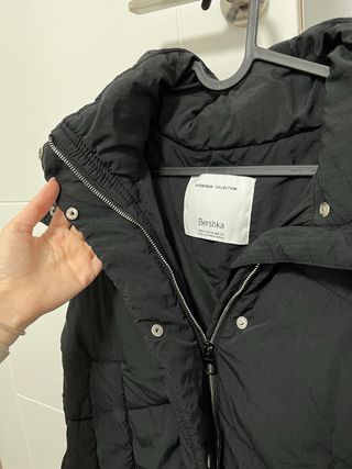 Chaleco acolchado Bershka negro