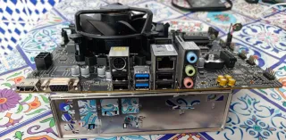 Scheda madre MSI + CPU Intel i3 10105