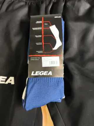 Pack 2 Pantalones Legea negros Talla M+Medias Azul