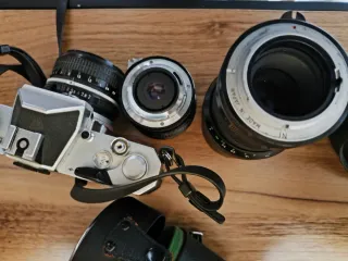 Cámara Nikkormat Analógica + Lentes