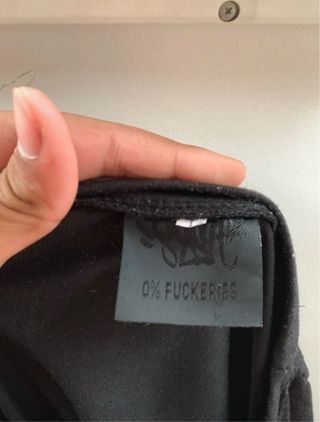 Camiseta Syna World Negra