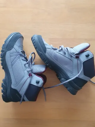 Botas de montaña Quechua