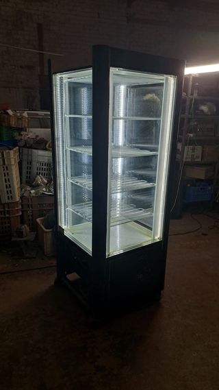 Nevera expositora refrigerada