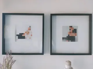 2 Marcos Negros con Cristal y Madera