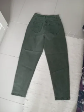 Pantalón verde botella talla M