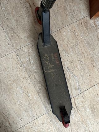 Scooter Bestial Wolf Rocky R6