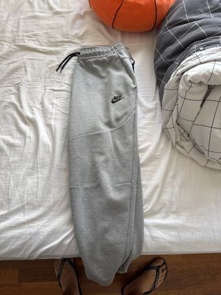 Nike Tech Fleece Gris