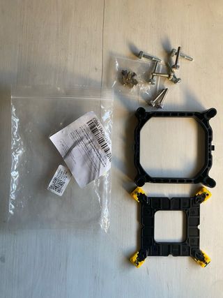 Kit di montaggio dissipatore CPU