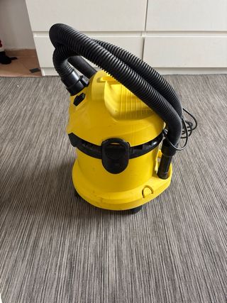 Aspiradora Karcher WD 2.250 Amarilla