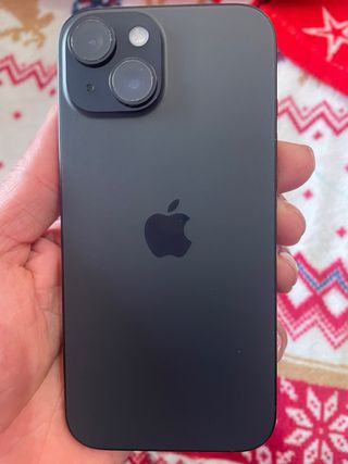 iPhone 15 128 GB (2 meses uso)