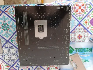 Scheda madre Gigabyte + CPU