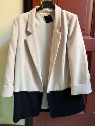 Blazer Pinko bicolore beige e nero