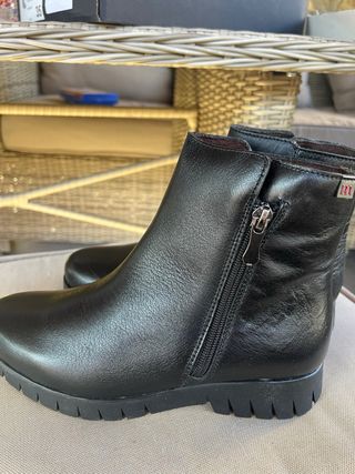 Botín Piel Negro Pepe Menargues Talla 36