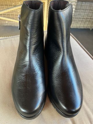 Botín Piel Negro Pepe Menargues Talla 36