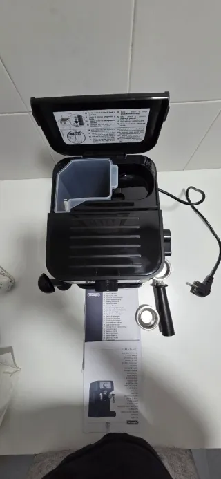 Cafetera DeLonghi Stilosa EC230.BK