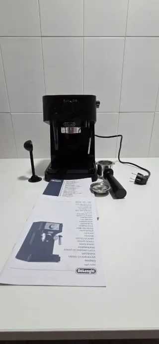 Cafetera DeLonghi Stilosa EC230.BK