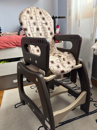 Trona convertible en pupitre