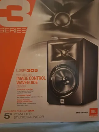 Monitores de estudio JBL 3 Series (2 unidades)