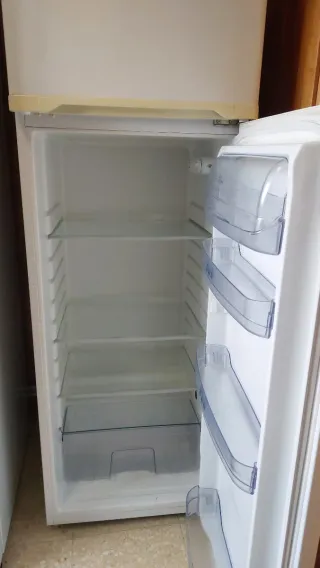 Nevera Whirlpool blanca