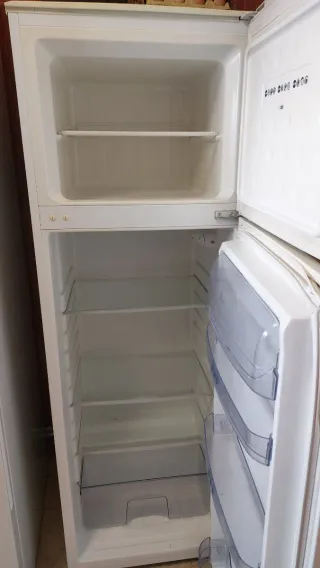 Nevera Whirlpool blanca