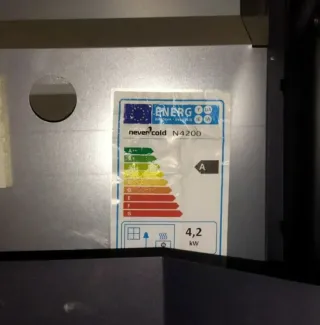 Estufa de gas Nevercold negra