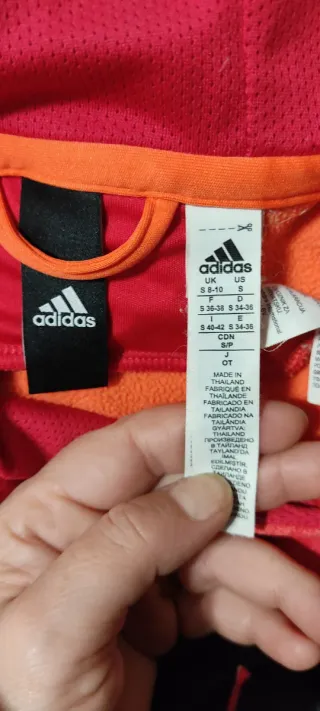 Sudadera Adidas Roja con Capucha