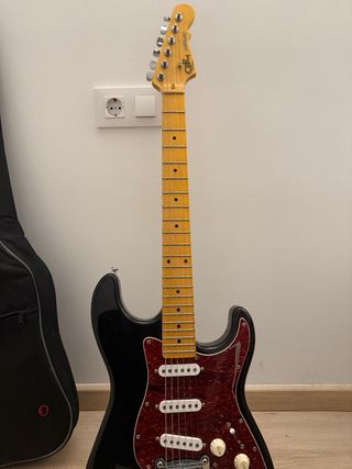 Guitarra Eléctrica Negra