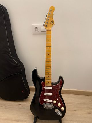 Guitarra Eléctrica Negra